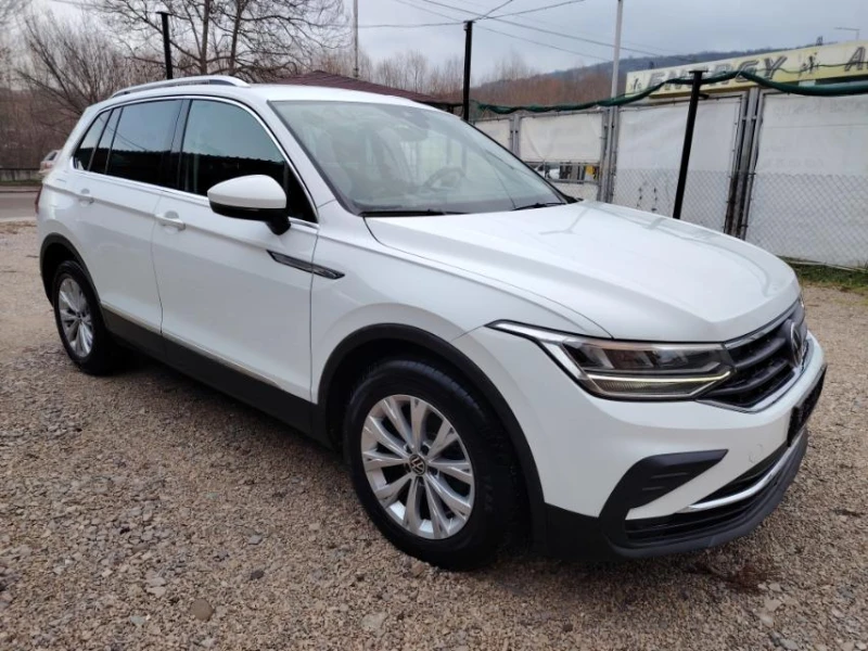 VW Tiguan 2022гDSG-2.0TDi-150кс-FACE-БЕЗУПРЕЧЕН!, снимка 8 - Автомобили и джипове - 53270724