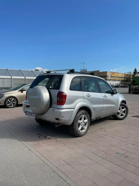 Toyota Rav4  - изображение 10
