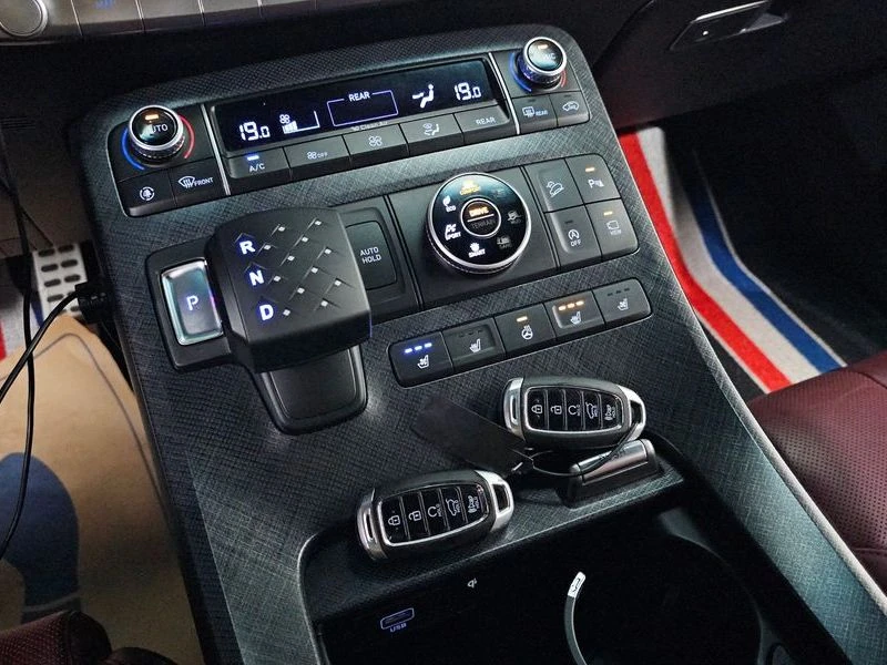 Hyundai Palisade Diesel 2.2 4WD| 197к.с.| ВКЛ.ТЕХНОТЕСТ, снимка 9 - Автомобили и джипове - 55611214