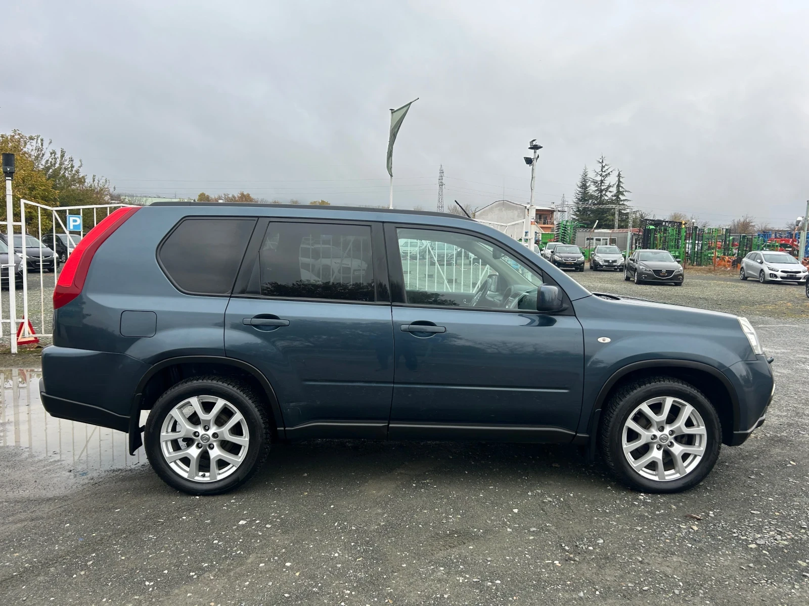 Nissan X-trail 2.0i-141кс * АВТОМАТИК* 4Х4 * КАМЕРА* ПАНОРАМА - изображение 4