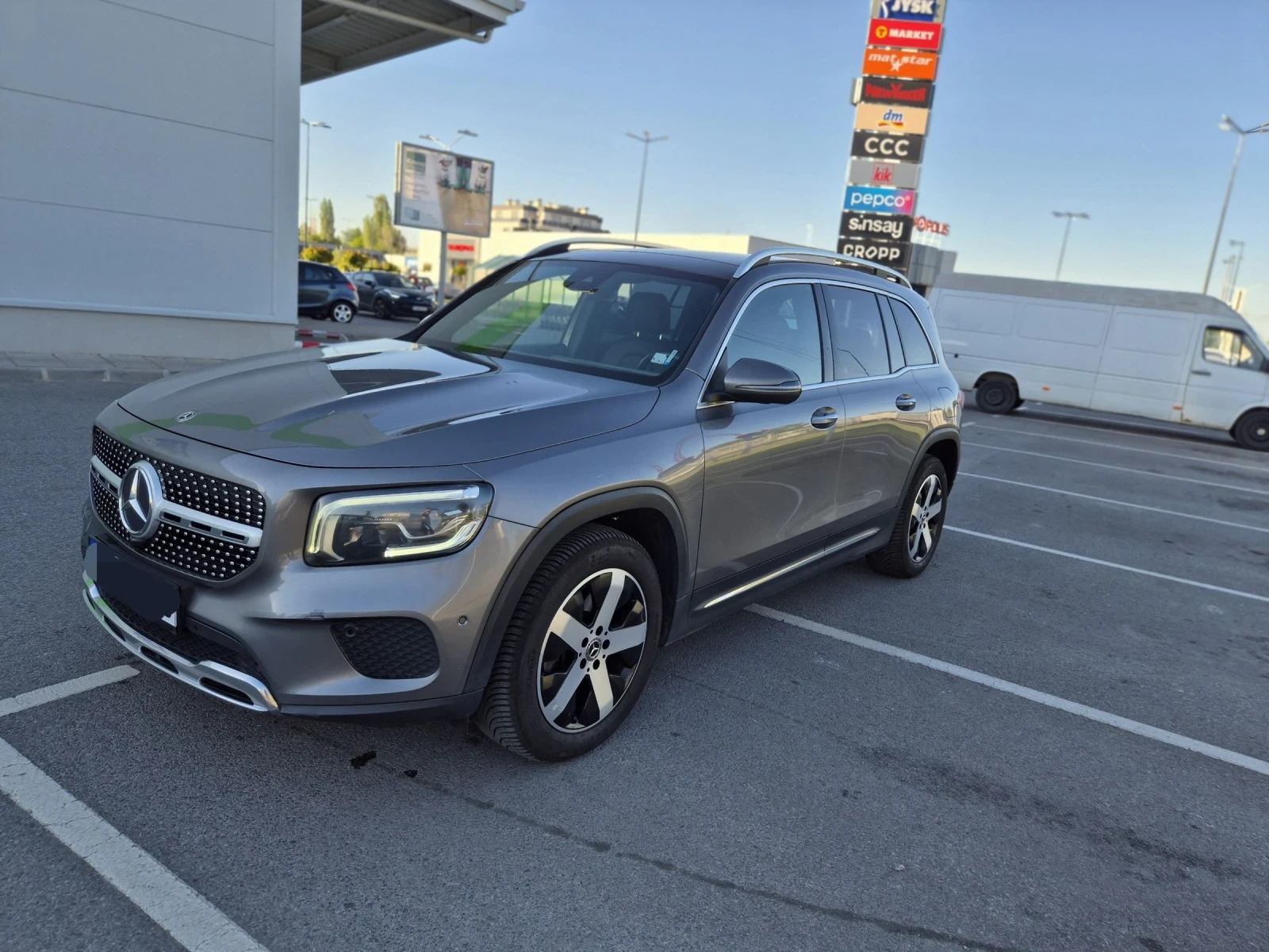 Mercedes-Benz GLB 200d - изображение 2