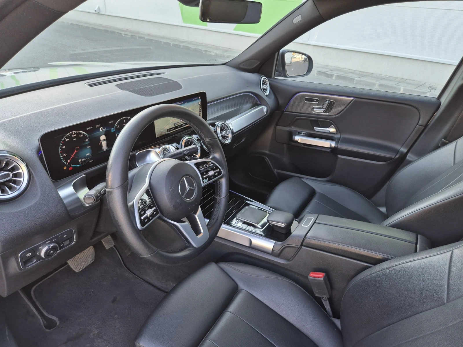 Mercedes-Benz GLB 200d - изображение 8