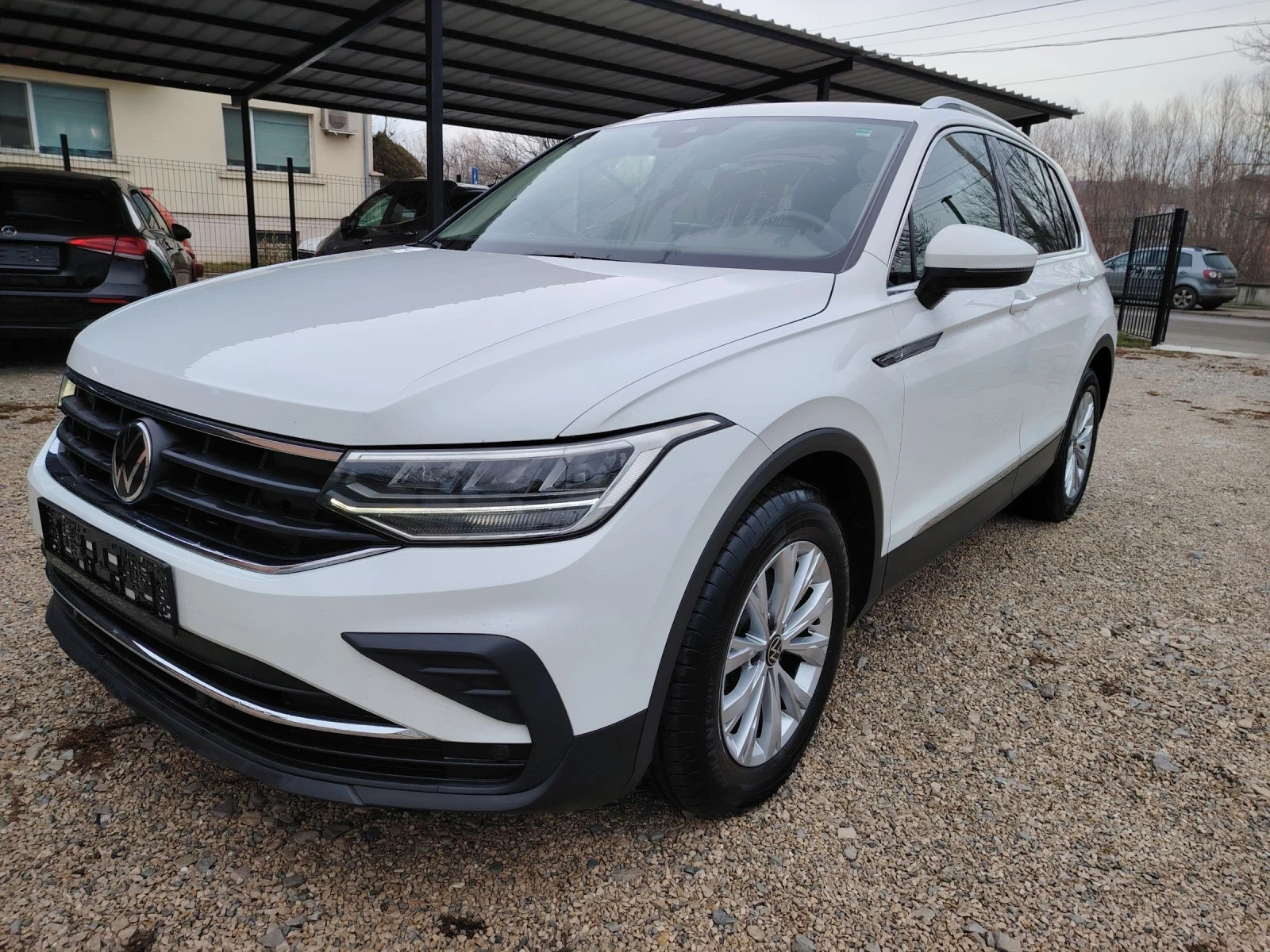 VW Tiguan 2022гDSG-2.0TDi-150кс-FACE-БЕЗУПРЕЧЕН!