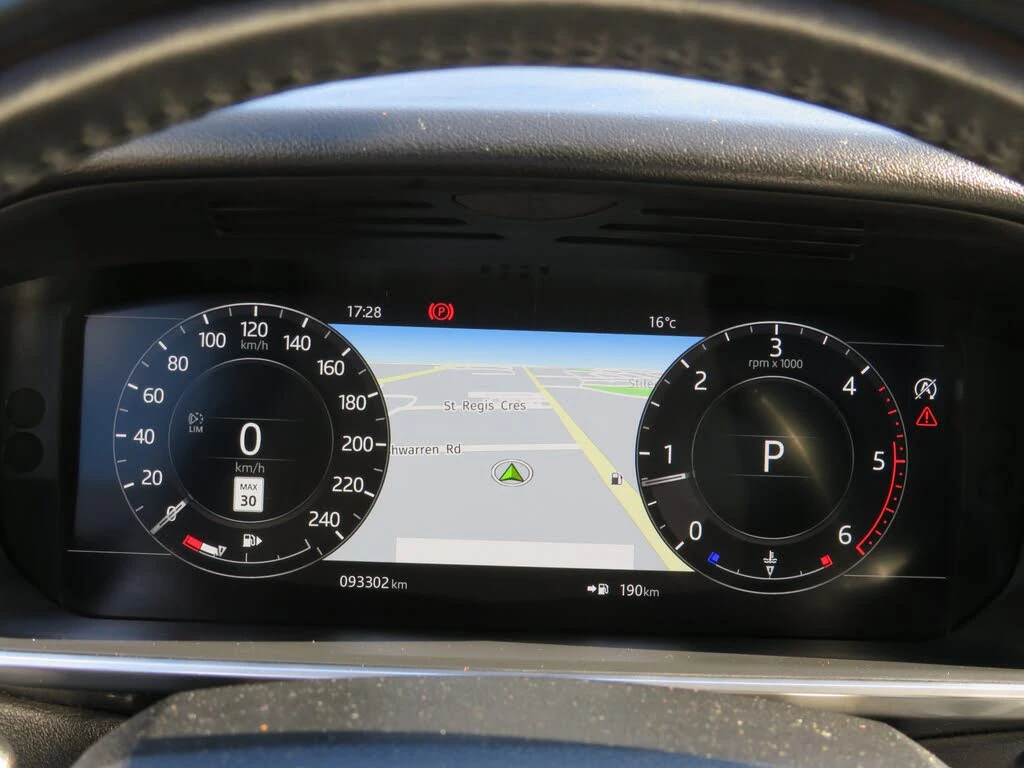 Land Rover Range Rover Sport TD6 HSE AWD * MERIDIAN * ������� * CARPLAY * NAVI  | Mobile.bg � ����������� 12