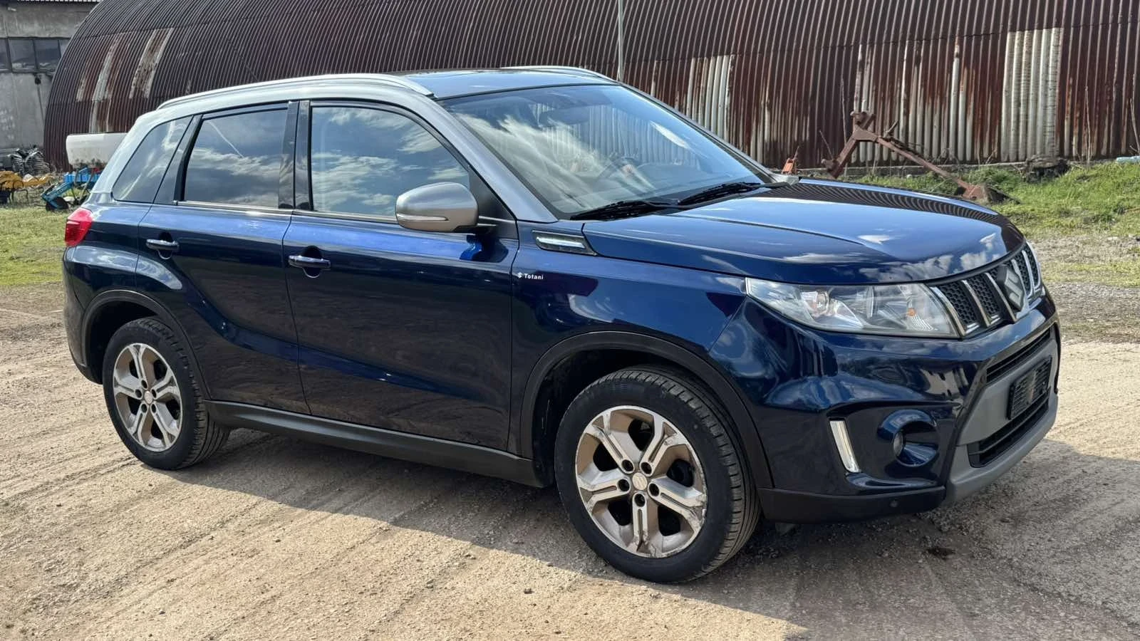 Suzuki Vitara * 1.6D DIS * 4Х4 ДИСТРОНИК * ПОДГРЕВ * КАМЕРА , снимка 6 - Автомобили и джипове - 53992119