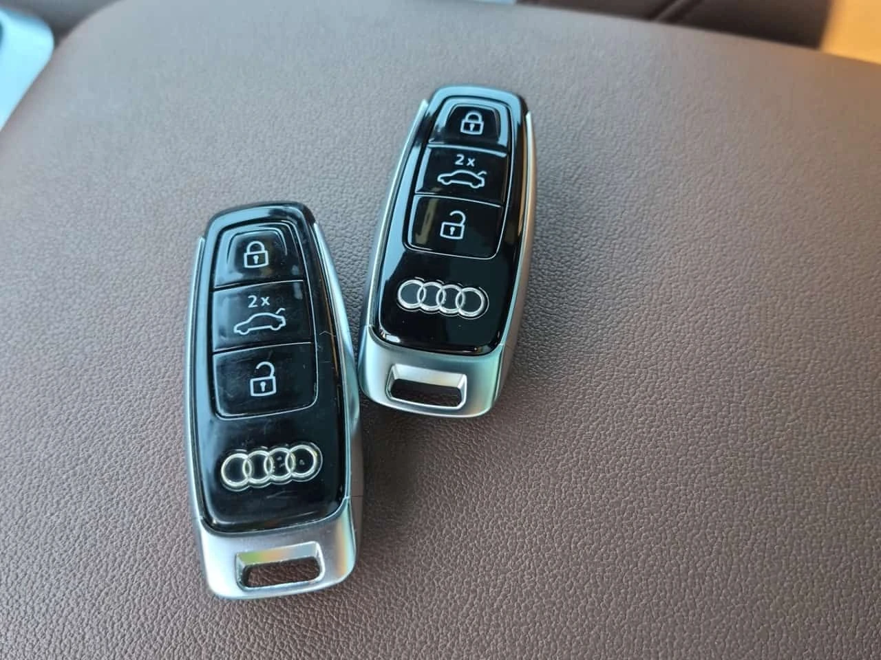 Audi Q8 S-Line * PROGRESSIV * CARFAX * От VW * , снимка 11 - Автомобили и джипове - 54758496