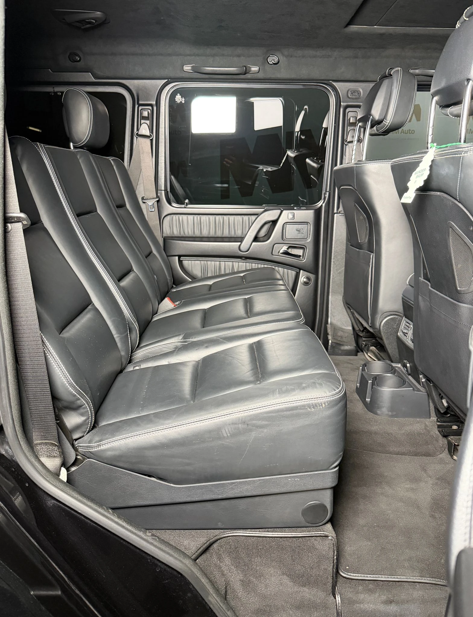 Mercedes-Benz G 500 Designo* Ventilation* Harman* Camera, снимка 11 - Автомобили и джипове - 54922797