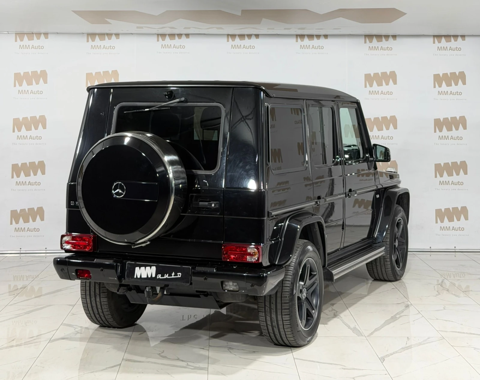 Mercedes-Benz G 500 Designo* Ventilation* Harman* Camera, снимка 3 - Автомобили и джипове - 54922797