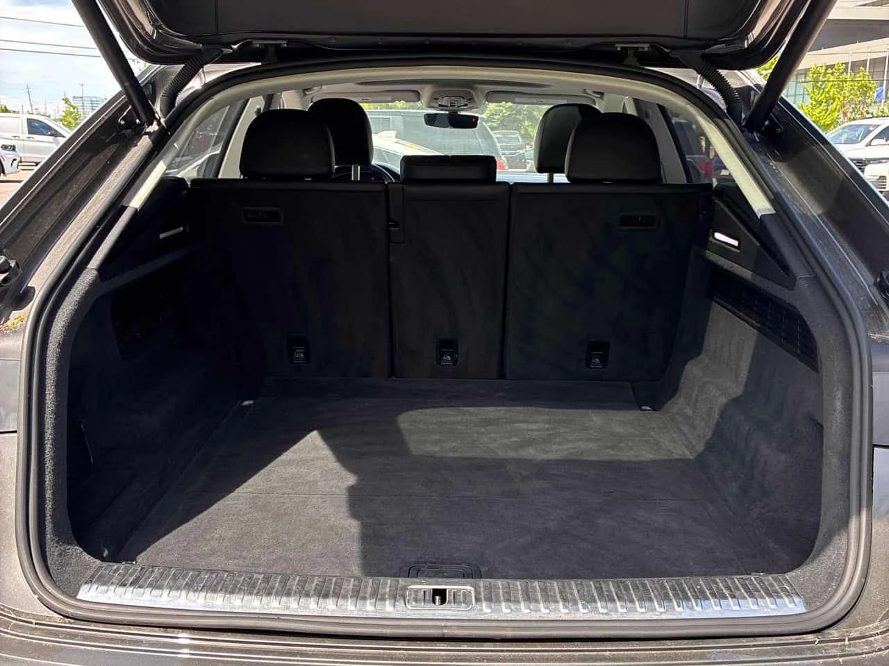 Audi Q8 * Technik * CARFAX * ��� ������������ ������ | Mobile.bg � ����������� 13