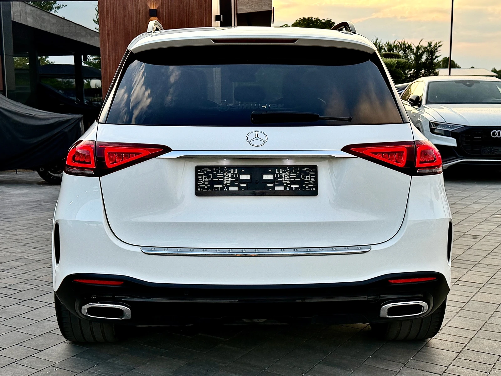 Mercedes-Benz GLE 400 AMG #PANO#OBDUH#Burmester#DIS#Cam360#HUD#KeyLess#j, снимка 6 - Автомобили и джипове - 55833496