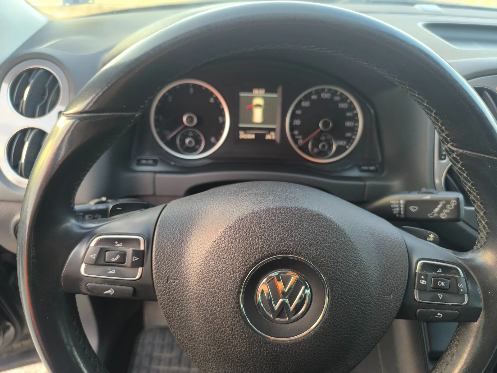 VW Tiguan 2.0 TDI(177 �.�.) 4Motion Offroad| Bi-Xenon| ����� | Mobile.bg � ����������� 10