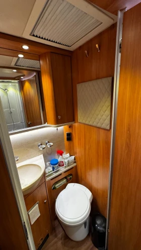 Кемпер HYMER / ERIBA B 574 DL, снимка 11