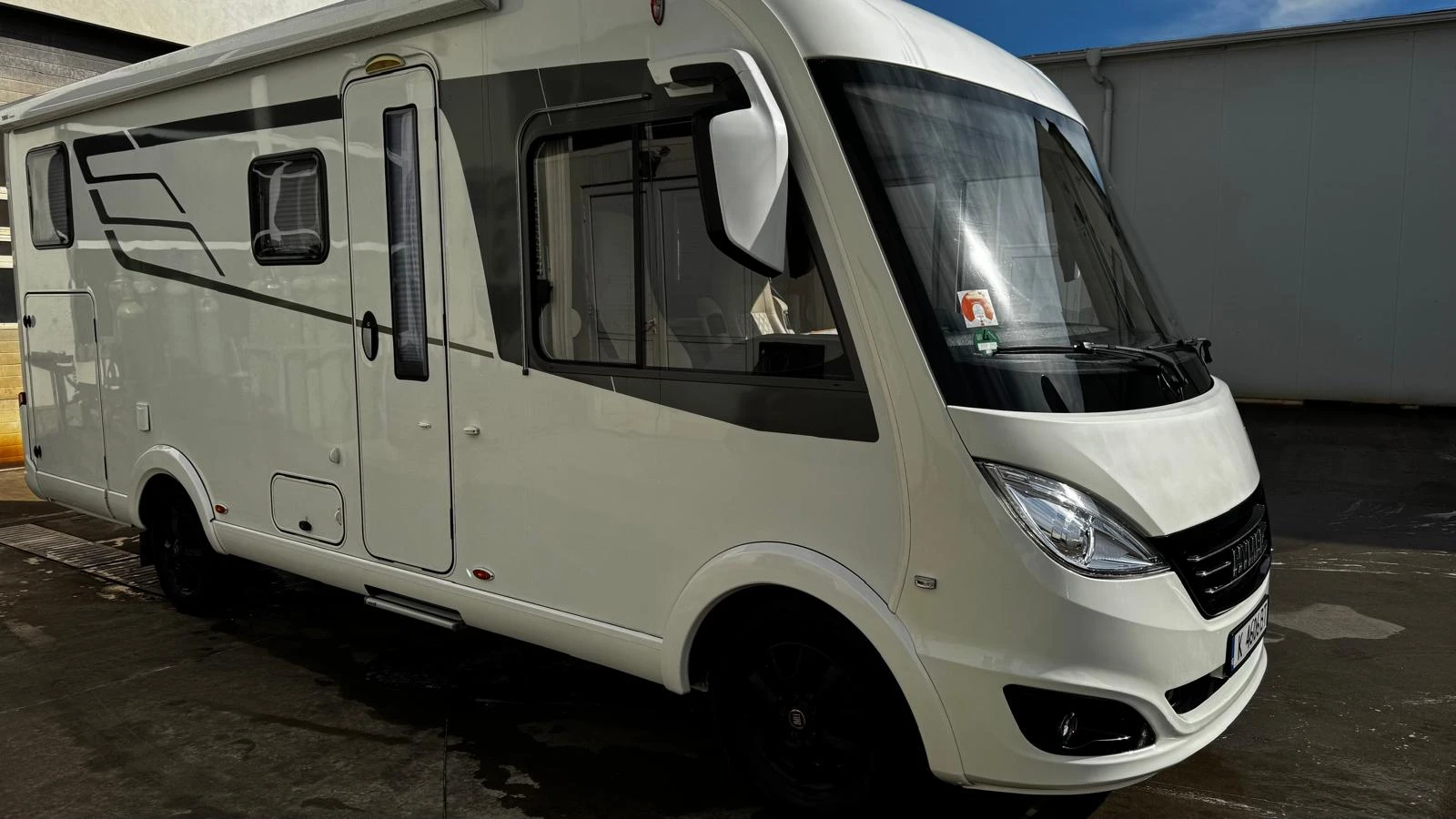 Кемпер HYMER / ERIBA B 574 DL, снимка 5 - Каравани и кемпери - 54168440