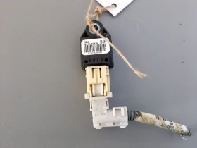 Краш сензор преден десен Тойота Аурис 1.6Б 