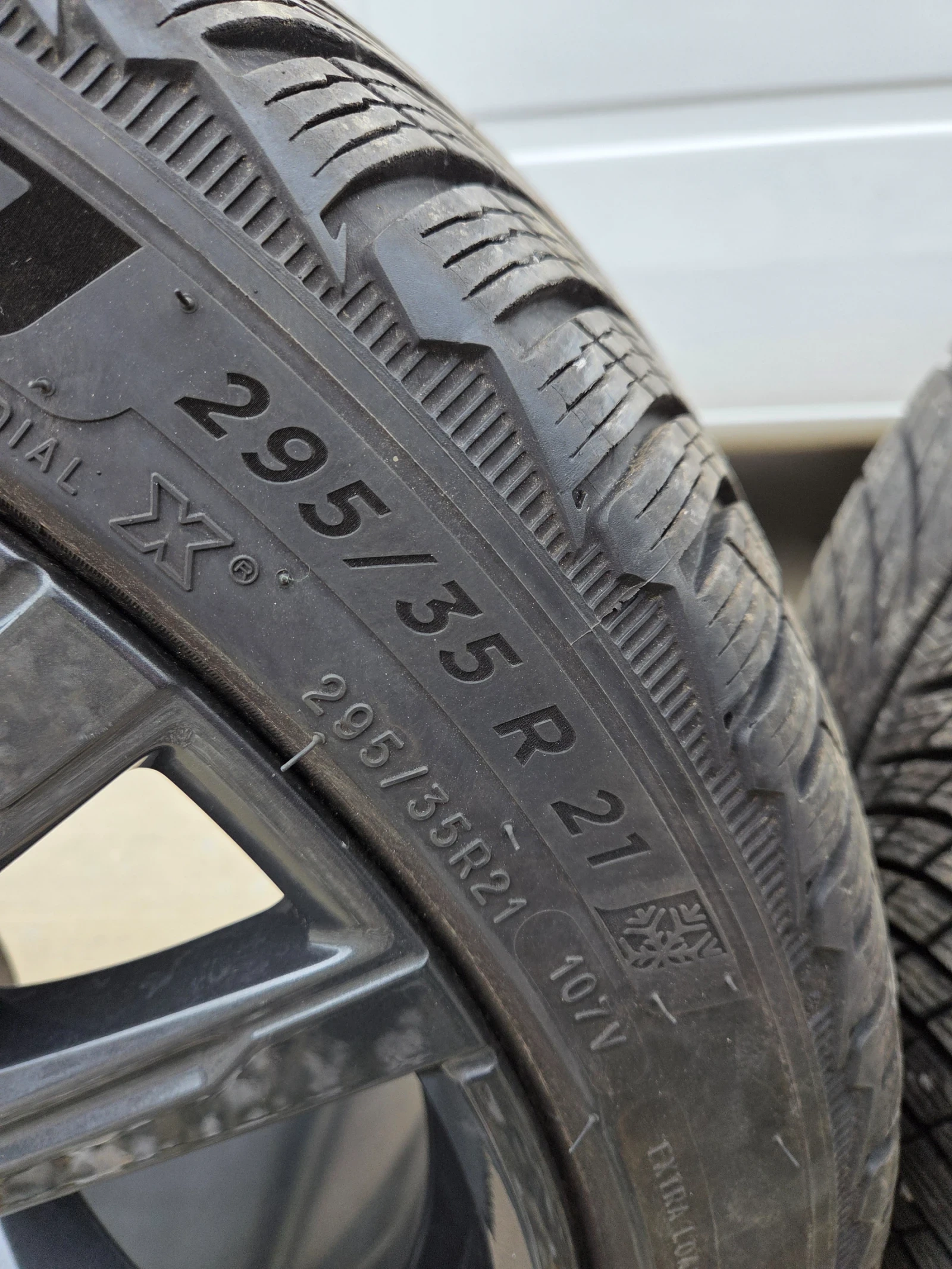 Гуми с джанти Michelin 295/35R21, снимка 10 - Гуми и джанти - 53891801