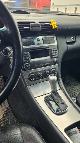 Mercedes-Benz C 320, снимка 10