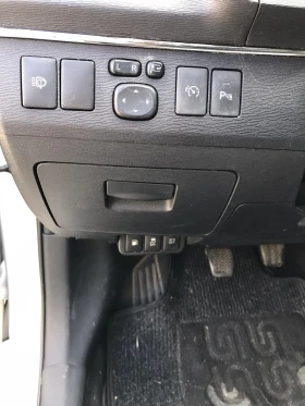 Toyota Avensis 2.2D4D, снимка 10
