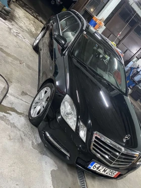 Mercedes-Benz E 350 4-Matic 3.5, снимка 16