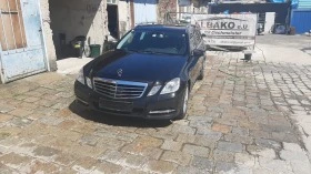 Mercedes-Benz E 350 4-Matic 3.5, снимка 13