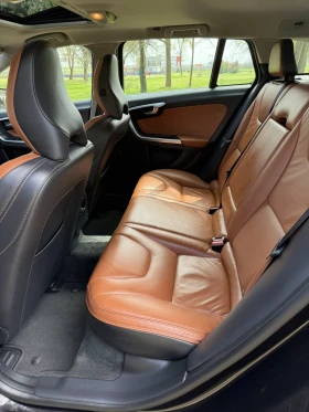Volvo V60 Hybrid, снимка 8