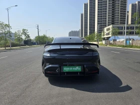 Xiaomi SU7 Ultra autogeorge.com | Mobile.bg � ����� ������ 5