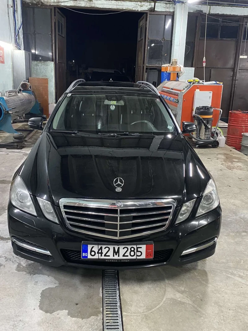 Mercedes-Benz E 350 4-Matic 3.5, снимка 1 - Автомобили и джипове - 47820730