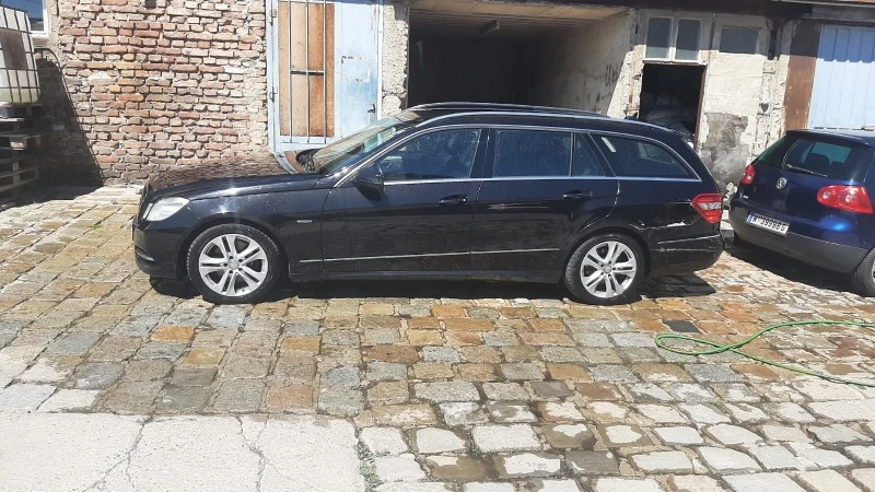 Mercedes-Benz E 350 4-Matic 3.5, снимка 15 - Автомобили и джипове - 46973599