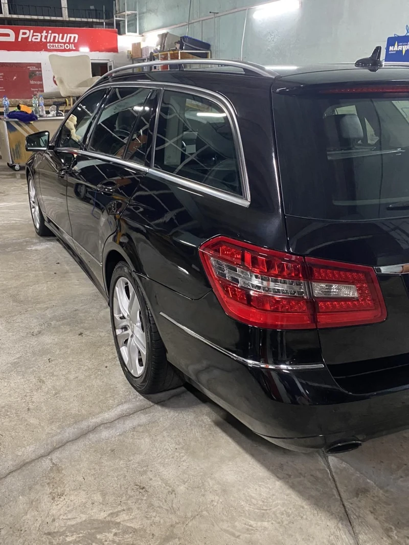 Mercedes-Benz E 350 4-Matic 3.5, снимка 17 - Автомобили и джипове - 47820730