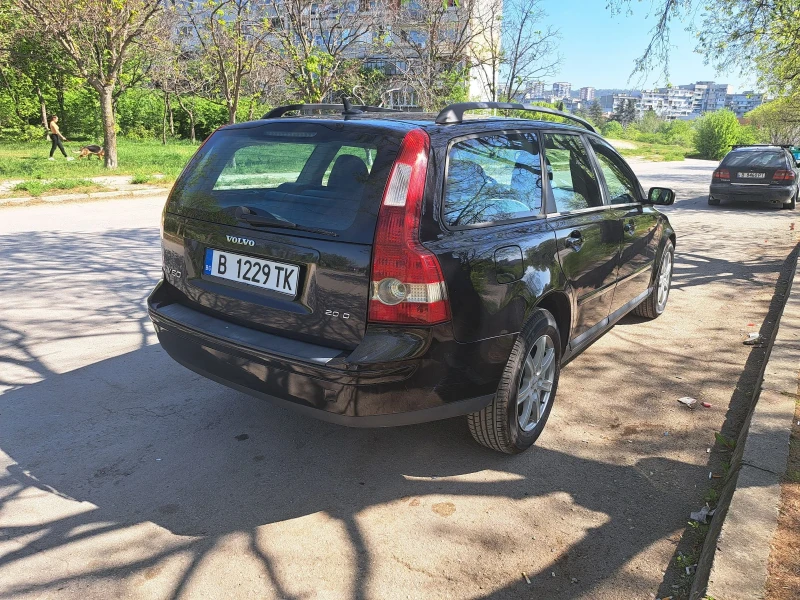 Volvo V50 2.0D, снимка 4 - Автомобили и джипове - 47040423