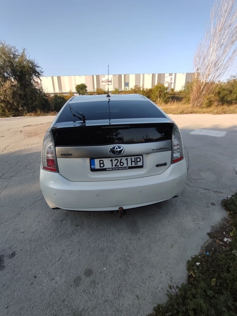 Toyota Prius, снимка 4 - Автомобили и джипове - 47369865