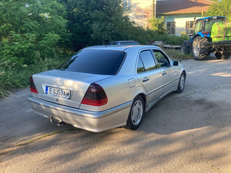 Mercedes-Benz C 250 W202, снимка 4 - Автомобили и джипове - 47732070