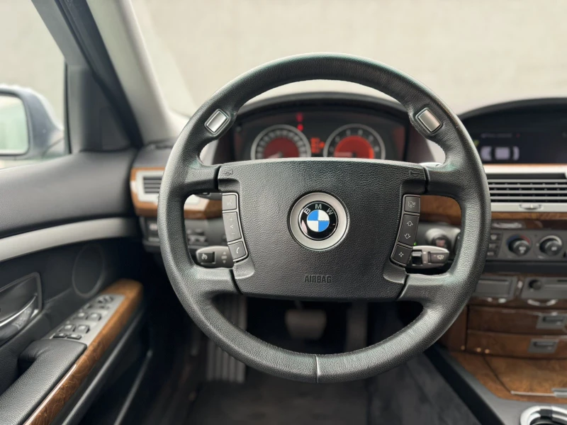 BMW 745 Li, снимка 13 - Автомобили и джипове - 47925641