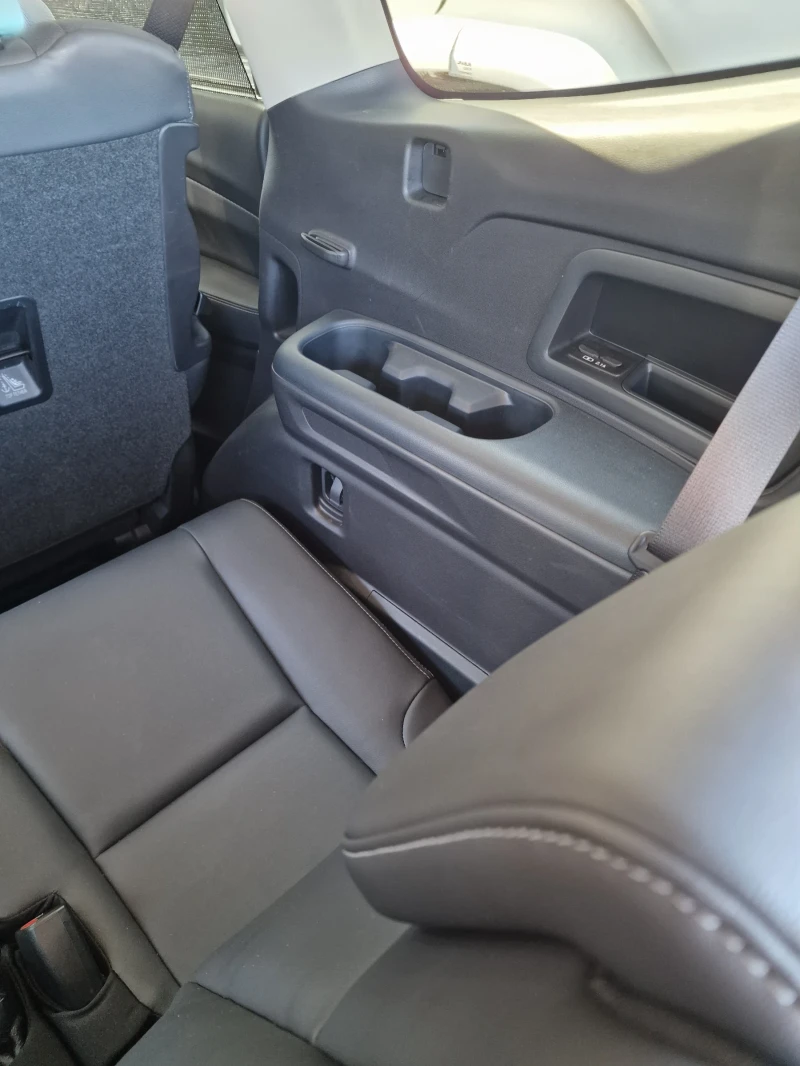 Subaru Ascent Limited, снимка 14 - Автомобили и джипове - 52446049