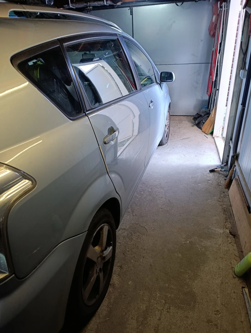 Toyota Corolla verso, снимка 3 - Автомобили и джипове - 51698514