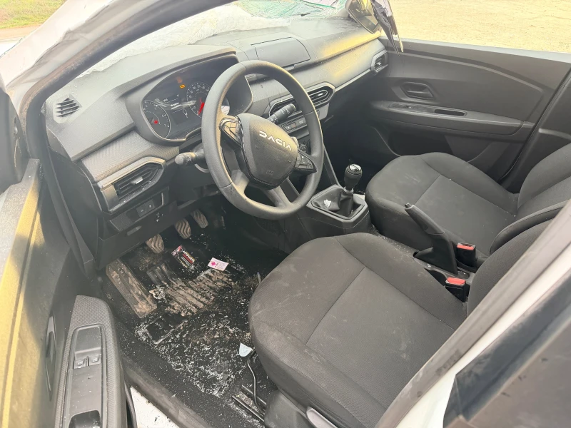 Dacia Sandero 1.0 TCe, снимка 7 - Автомобили и джипове - 52587349