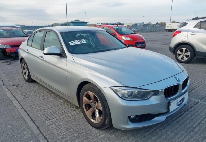 BMW 320, снимка 2 - Автомобили и джипове - 53375478