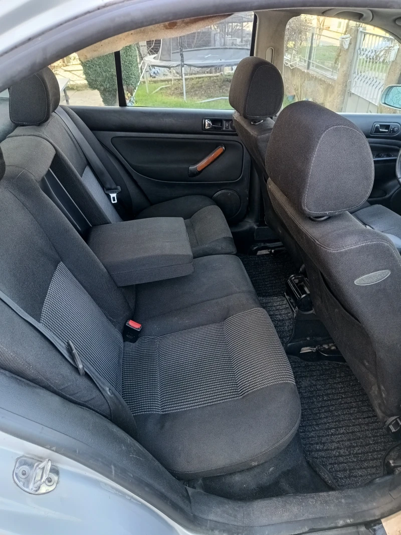 VW Bora, снимка 9 - Автомобили и джипове - 53012650