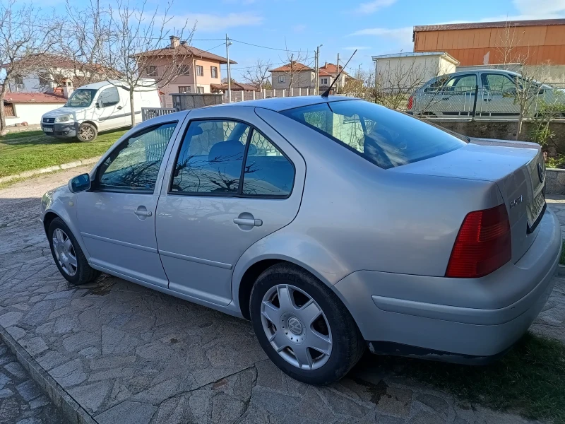 VW Bora, снимка 5 - Автомобили и джипове - 53012650