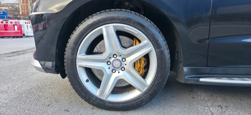 Mercedes-Benz ML 500 550, снимка 17 - Автомобили и джипове - 53067342