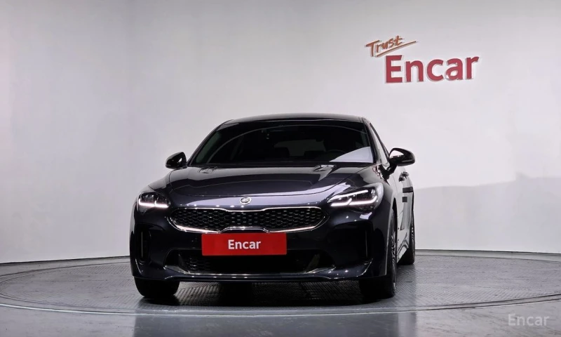 Kia Stinger, снимка 3 - Автомобили и джипове - 53429907