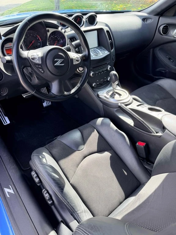 Nissan 370Z * Touring * CARFAX * БЕЗ ПЪРВОНАЧАЛНА ВНОСКА - изображение 5