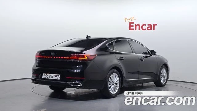Kia K7, снимка 2 - Автомобили и джипове - 56082548