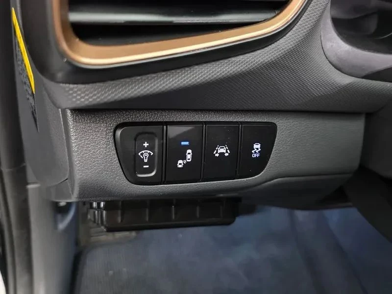 Hyundai Ioniq, снимка 17 - Автомобили и джипове - 56687975