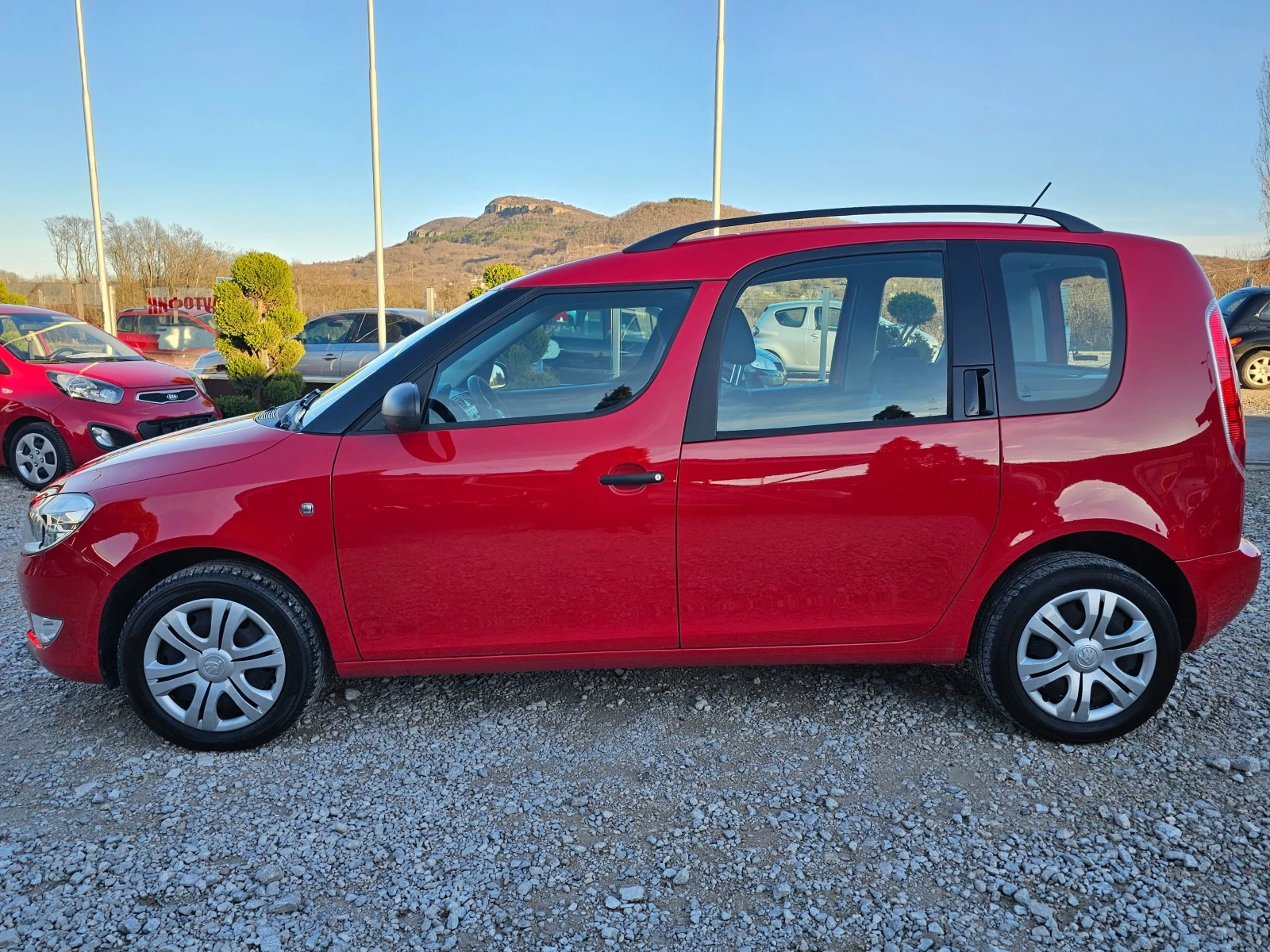 Skoda Roomster 1.2 КЛИМАТИК РЕАЛНИ КИЛОМЕТРИ - изображение 2