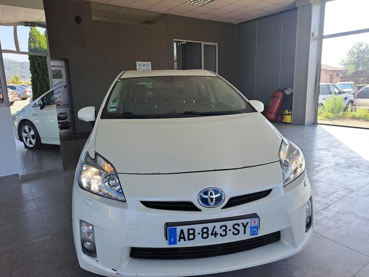 Toyota Prius  - изображение 2