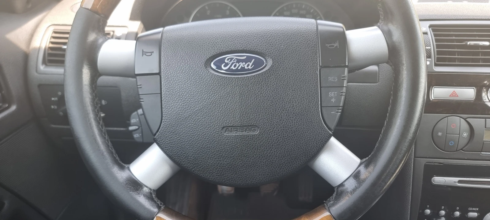 Ford Mondeo 2.2 TDCI - изображение 9