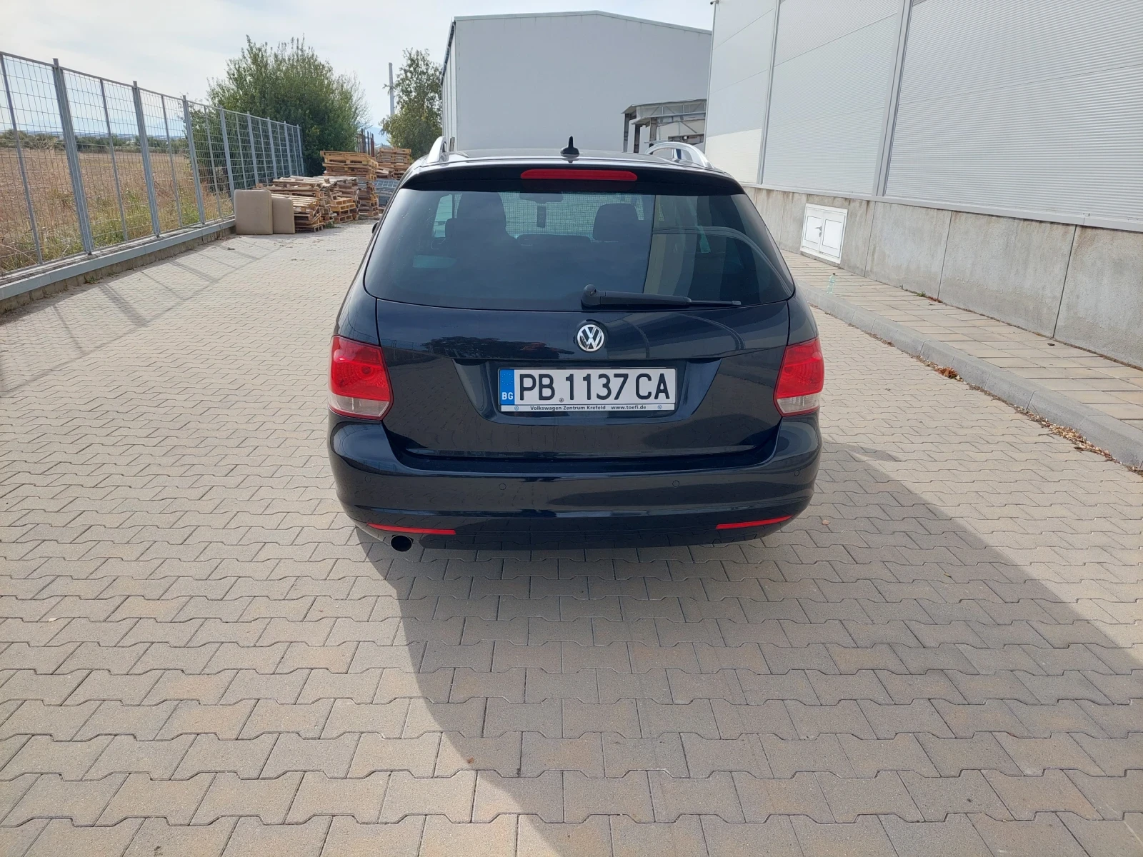 VW Golf Variant 1.6 TDI - изображение 3