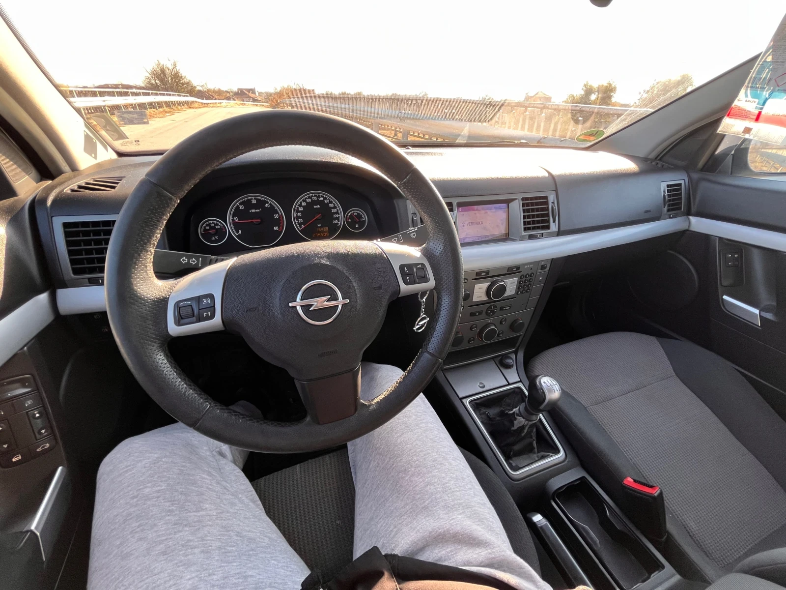 Opel Vectra C 1.9 TDCI - изображение 8