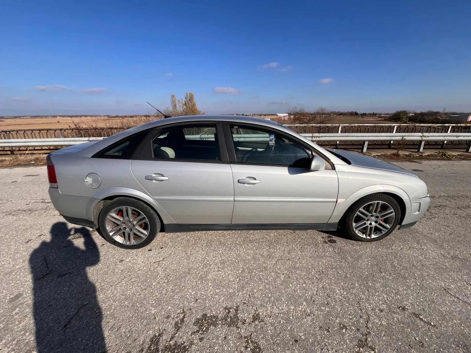 Opel Vectra C 1.9 TDCI - изображение 3