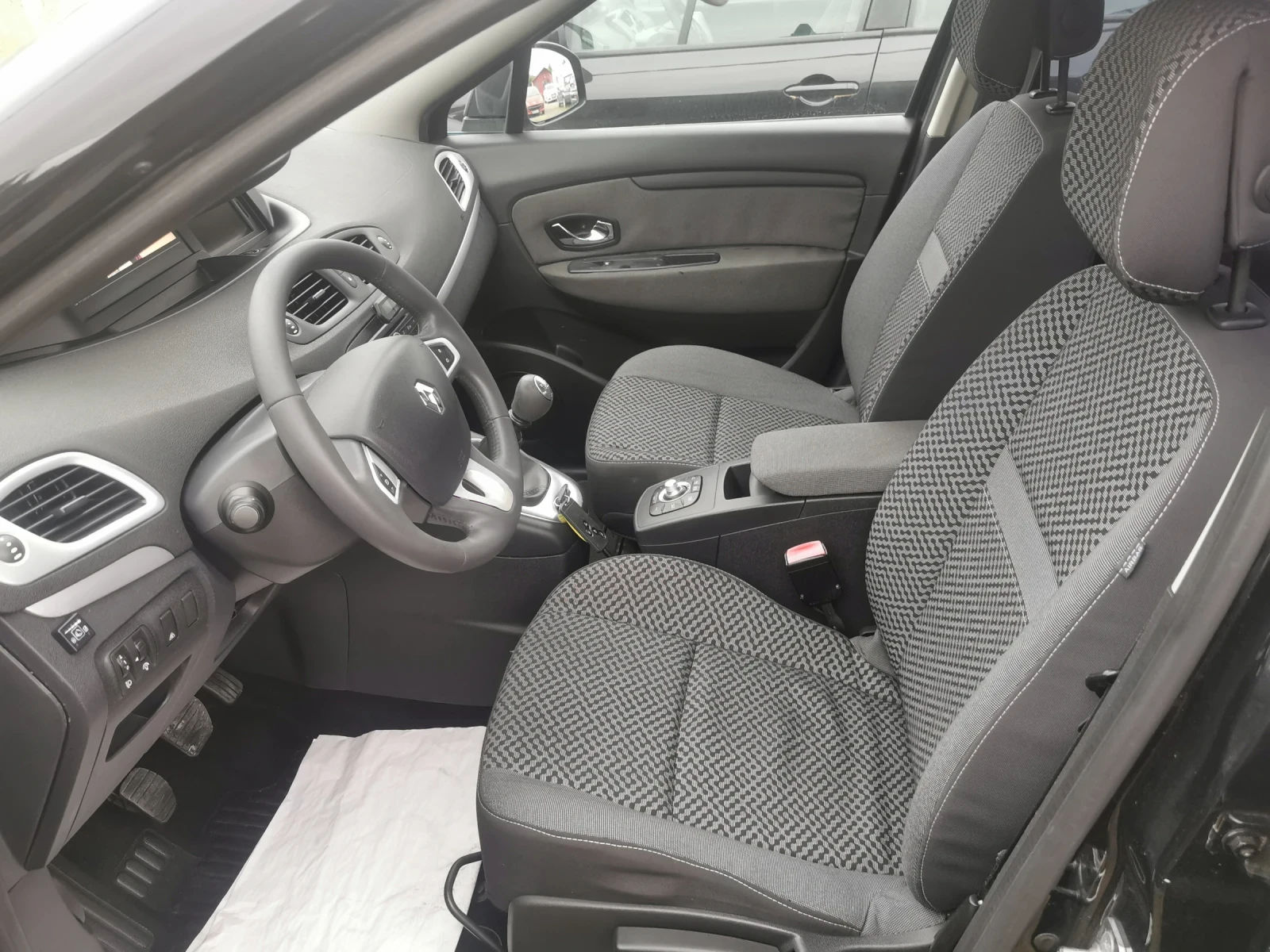 Renault Scenic 1, 6i-GPL-X-Mod - изображение 9